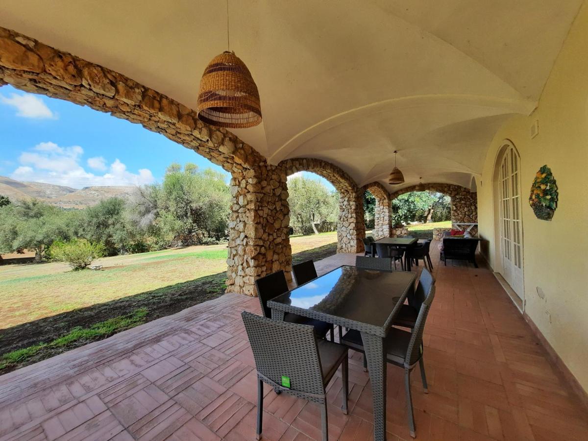 Villa Del Commendatore Sirugo Avola Exterior foto